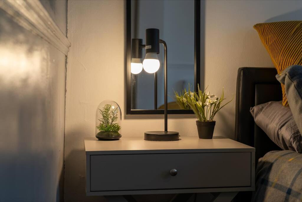 Апартаменты 1 Bed - Wifi - Pet Friendly - Харроу Экстерьер фото